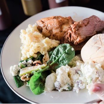 Mississippi's Delta BBQ - BBQ Tri-Tip, BBQ chicken, mashed potatoes, Mac and Cheese, and Spinach Walnut Salad - Barbeque Near Me - Portland, Oregon Mississippi's Delta BBQ - BBQ Tri-Tip, BBQ chicken, mashed potatoes, Mac and Cheese, and Spinach Walnut Salad - Barbeque Near Me - Portland, Oregon