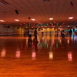 Valley Skating Center