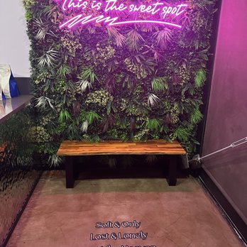 ONYX Ice Cream - Inside - Ice Cream & Frozen Yogurt Near Me - Phoenix, Arizona