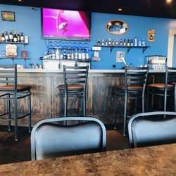 El Salvadoreño - Bar area