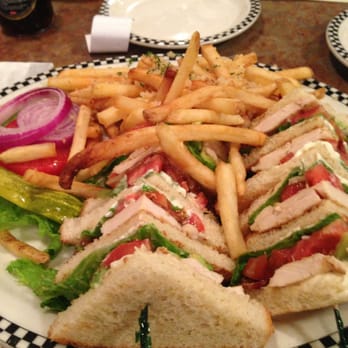 Black Bear Diner Milpitas - California Club Sandwich at BBD - Diners Near Me - Milpitas, California