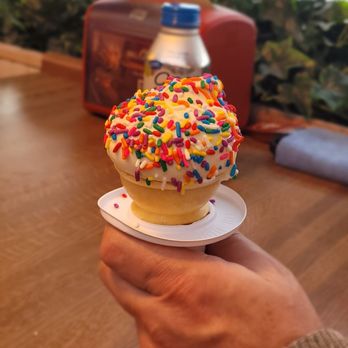 Small Cheval- Rosemont - Soft serve ice cream cone. - Burgers Near Me - Rosemont, Illinois