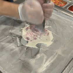 Chill Stop Cafe Rolled Ice Cream & Bubble Tea - Chopping up fresh strawberries