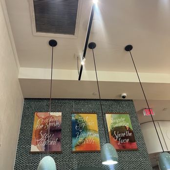 Life Alive Organic Cafe Back Bay - Juice Bars & Smoothies Near Me - Boston, Massachusetts