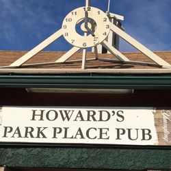 Howard's Park Place Pub