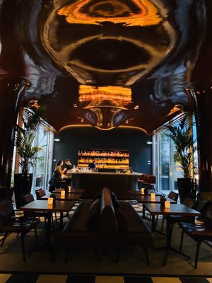 Roxo Cocktail Bar by null