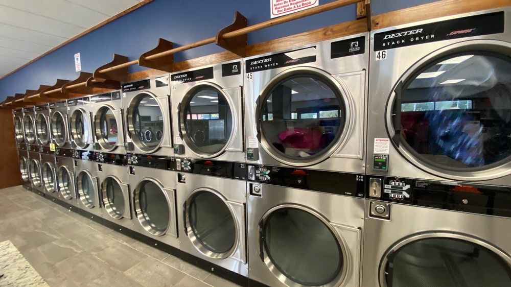 BREEZEWOOD PLAZA LAUNDRY Updated September 2024 2300 South Volusia
