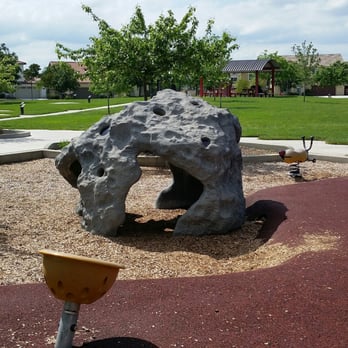 Constellation Park - Asteroid climbing structure - Parks Near Me - Elk Grove, California
