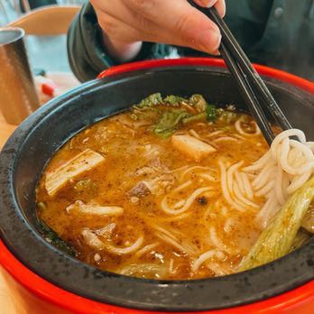 YYTime - B1. Original Crossing The Bridge Rice Noodle Soup B1. - Chinese Near Me - Cleveland, Ohio