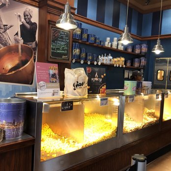 Garrett Popcorn Shops - Popcorn Shops Near Me - Chicago, Illinois