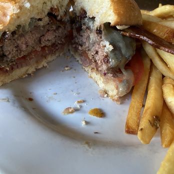 Hop Creek - Burger Brew'sed Black n' Bleu - Gastropubs Near Me - Napa, California Hop Creek - Burger Brew'sed Black n' Bleu - Gastropubs Near Me - Napa, California