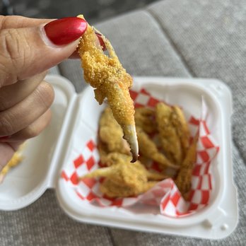 Captain Benny's Seafood - Hardly any meat on these crab claws. Most of them are just fried batter. - Seafood Near Me - Austin, Texas