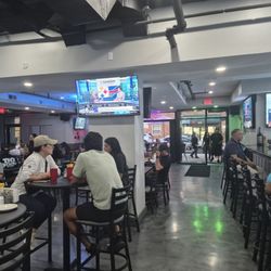 Output Sports Bar - Interior bar and dining