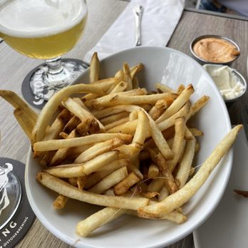 We're Pouring - Truffle Fries - Gastropubs Near Me - Glendale, California