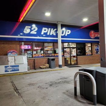 52 Pik-Up Marathon Convenience Mart - Front entrance - Gas Stations Near Me - Brookville, Indiana