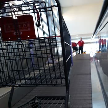 H-E-B - Magnetized cartscalator is cool. Not cool enough to overcome the insane lack of parking and poor variety of merch where it leads - Grocery Near Me - San Antonio, Texas H-E-B - Magnetized cartscalator is cool. Not cool enough to overcome the insane lack of parking and poor variety of merch where it leads - Grocery Near Me - San Antonio, Texas