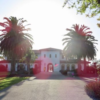 Great Bear Vineyards - Wine Tasting Room Near Me - Davis, California