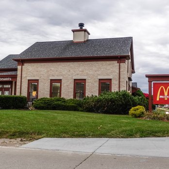 McDonald's - Outside - Burgers Near Me - Hudson, Ohio