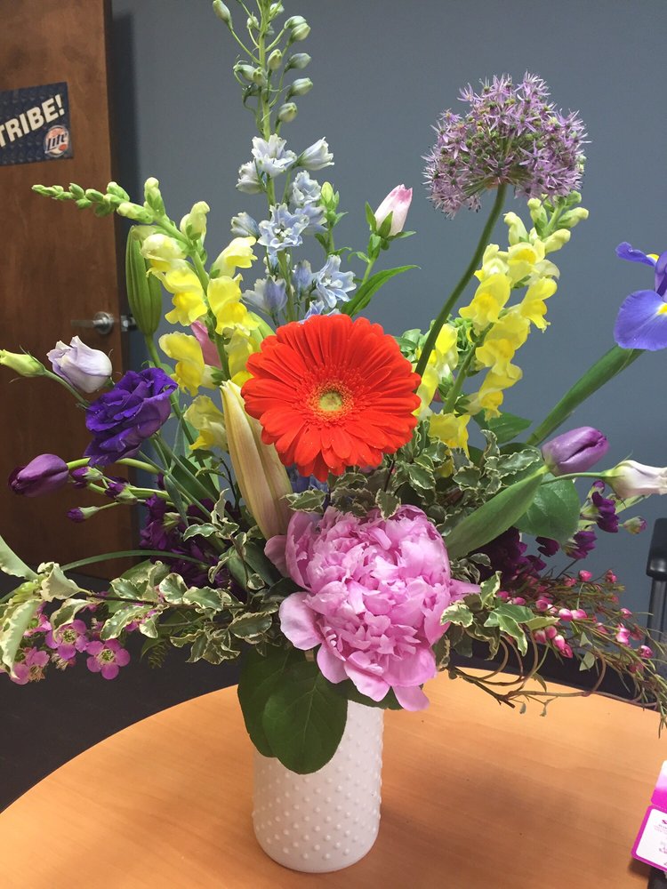 LITTLE SHOP OF HOLLY’S Florists 682 W Bagley Rd, Berea, OH Phone