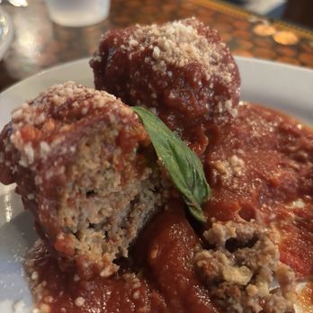 Murph's Bar - Meatballs with a dollop or ricotta (which is such a nice touch) - Sports Bars Near Me - Philadelphia, Pennsylvania