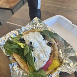 Pita Hut - Palestine - Chicken sharma