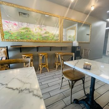 Le Cafe Du Val - Inside - Cafes Near Me - Henderson, Nevada