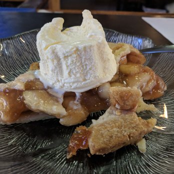 Ray's Tavern - apple pie - Burgers Near Me - Green River, Utah