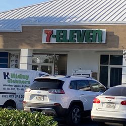 7-Eleven - Storefront