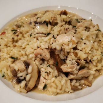 Tutto Bene - Underseasoned and likely not fresh. $28.00 - Italian Near Me - Thornhill, Ontario