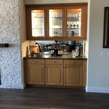 Fred's Glass & Mirror - Kitchen Niche with glass backsplash and glass shelfs - Windows Installation Near Me - Riverside, California Fred's Glass & Mirror - Kitchen Niche with glass backsplash and glass shelfs - Windows Installation Near Me - Riverside, California