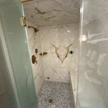 Peppermill Resort Spa Casino - The steam shower - Hotels Near Me - Reno, Nevada