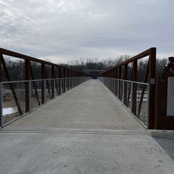 Raccoon River Park - Bridge connecting Raccoon River Park to Walnut Woods