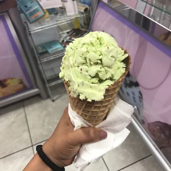 La Michoacana Ice Cream - Pistachio - Ice Cream & Frozen Yogurt Near Me - Pomona, California