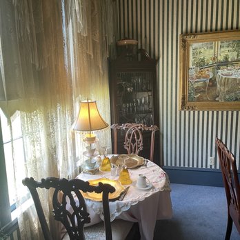 Goodbread House - Dining room - Bed & Breakfast Near Me - Saint Marys, Georgia