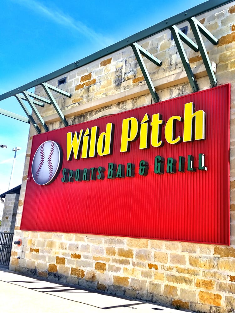 Wild Pitch Sports Bar Grill 154 Photos 219 Reviews Sports Bars 2390 Parkwood Blvd Frisco Tx Restaurant Reviews Phone Number