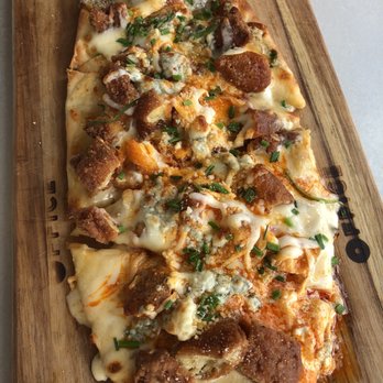 The Office Delray - Buffalo chicken flat bread - Gastropubs Near Me - Delray Beach, Florida