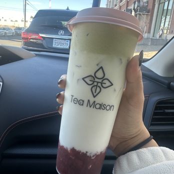 Tea Maison - Strawberry Matcha Latte - Juice Bars & Smoothies Near Me - Las Vegas, Nevada