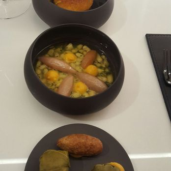 Pineapple & Pearls - New American Near Me - Washington, DC, District of Columbia
