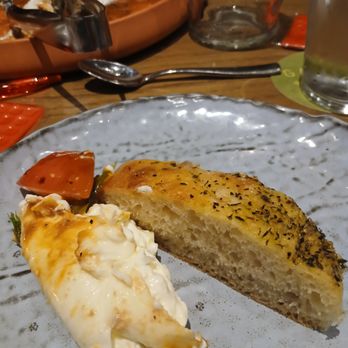 Garden Grain - Burrata with succulant tomatoes and fresh herbed bread, - Diners Near Me - Aurora, Colorado