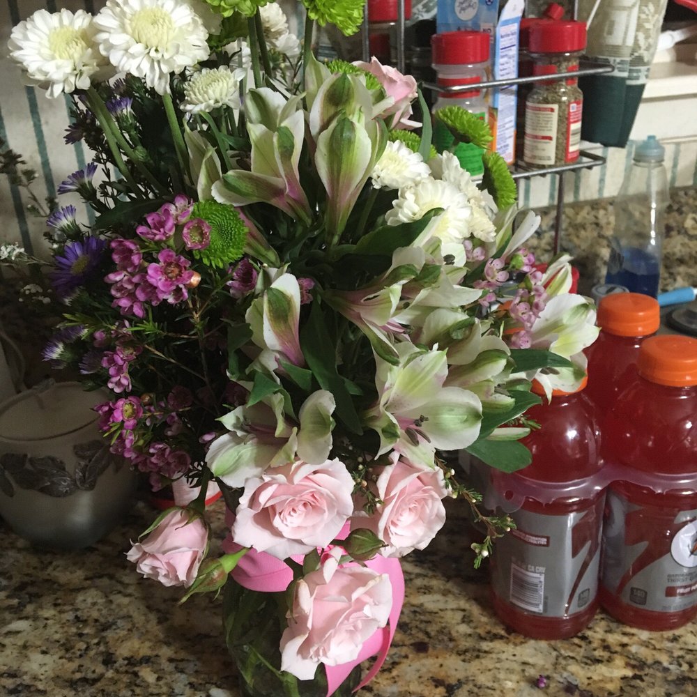 Cardinal Flowers - Florists Near Me - Gulfport, Mississippi Cardinal Flowers - Florists Near Me - Gulfport, Mississippi