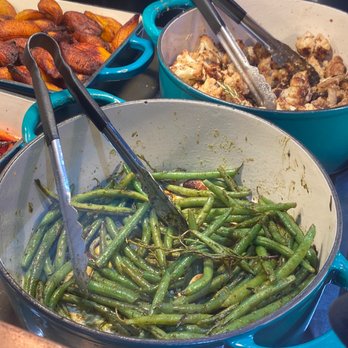 Fat Fowl - Green Goddess String Beans - Caribbean Near Me - Brooklyn, New York Fat Fowl - Green Goddess String Beans - Caribbean Near Me - Brooklyn, New York