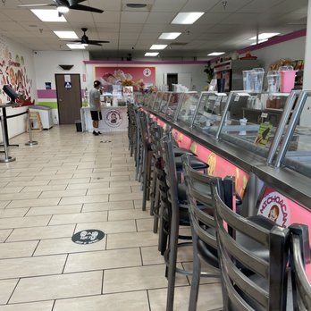 La Michoacana - Inside - Ice Cream & Frozen Yogurt Near Me - Moreno Valley, California La Michoacana - Inside - Ice Cream & Frozen Yogurt Near Me - Moreno Valley, California