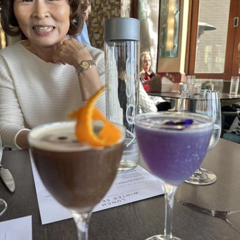 Splashes Restaurant - Pretty mommy and glittery drinks - New American Near Me - Laguna Beach, California