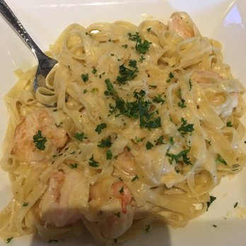 Pepperoni Grill - Shrimp Fettuccine - Italian Near Me - Edmond, Oklahoma Pepperoni Grill - Shrimp Fettuccine - Italian Near Me - Edmond, Oklahoma