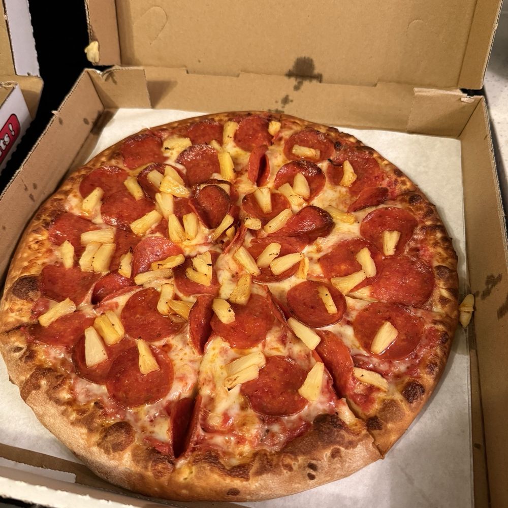 Golden Crust Pizza - Pepperoni pineapple pizza (medium) - Pizza Near Me - Anaheim, California Golden Crust Pizza - Pepperoni pineapple pizza (medium) - Pizza Near Me - Anaheim, California
