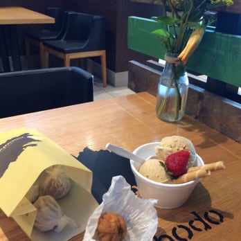 Cocohodo - Earl grey ice cream and walnut pastries - Coffee & Tea Near Me - Katy, Texas