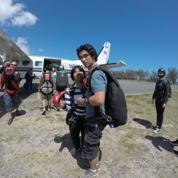 Pacific Skydiving Honolulu - My skydiver Connor probably has a side modeling job lol. And my face looks like a potato. - Skydiving Near Me - Waialua, Hawaii Pacific Skydiving Honolulu - My skydiver Connor probably has a side modeling job lol. And my face looks like a potato. - Skydiving Near Me - Waialua, Hawaii