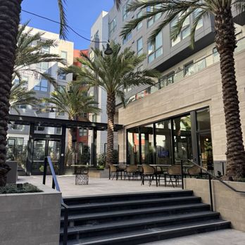 Hanover Soma West - Outdoor area - Apartments Near Me - San Francisco, California Hanover Soma West - Outdoor area - Apartments Near Me - San Francisco, California