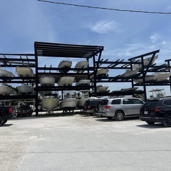 Bubba Gumbo's - Parking lot with boat storage - Seafood Near Me - Tybee Island, Georgia Bubba Gumbo's - Parking lot with boat storage - Seafood Near Me - Tybee Island, Georgia