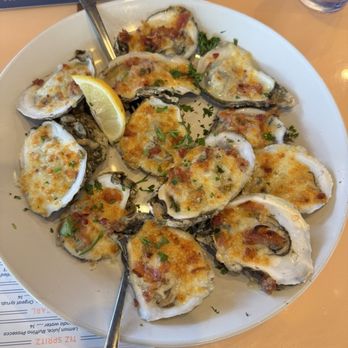 Sizemore’s Coastal Kitchen - Oysters - Seafood Near Me - Jacksonville Beach, Florida Sizemore’s Coastal Kitchen - Oysters - Seafood Near Me - Jacksonville Beach, Florida